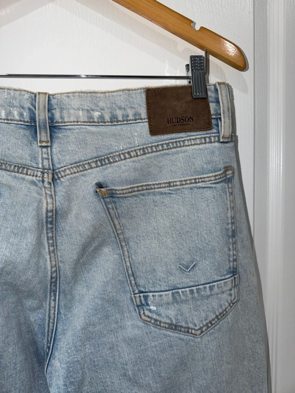 Hudson Blake slim straight size 32” Light Blue Distressed Men's Jeans